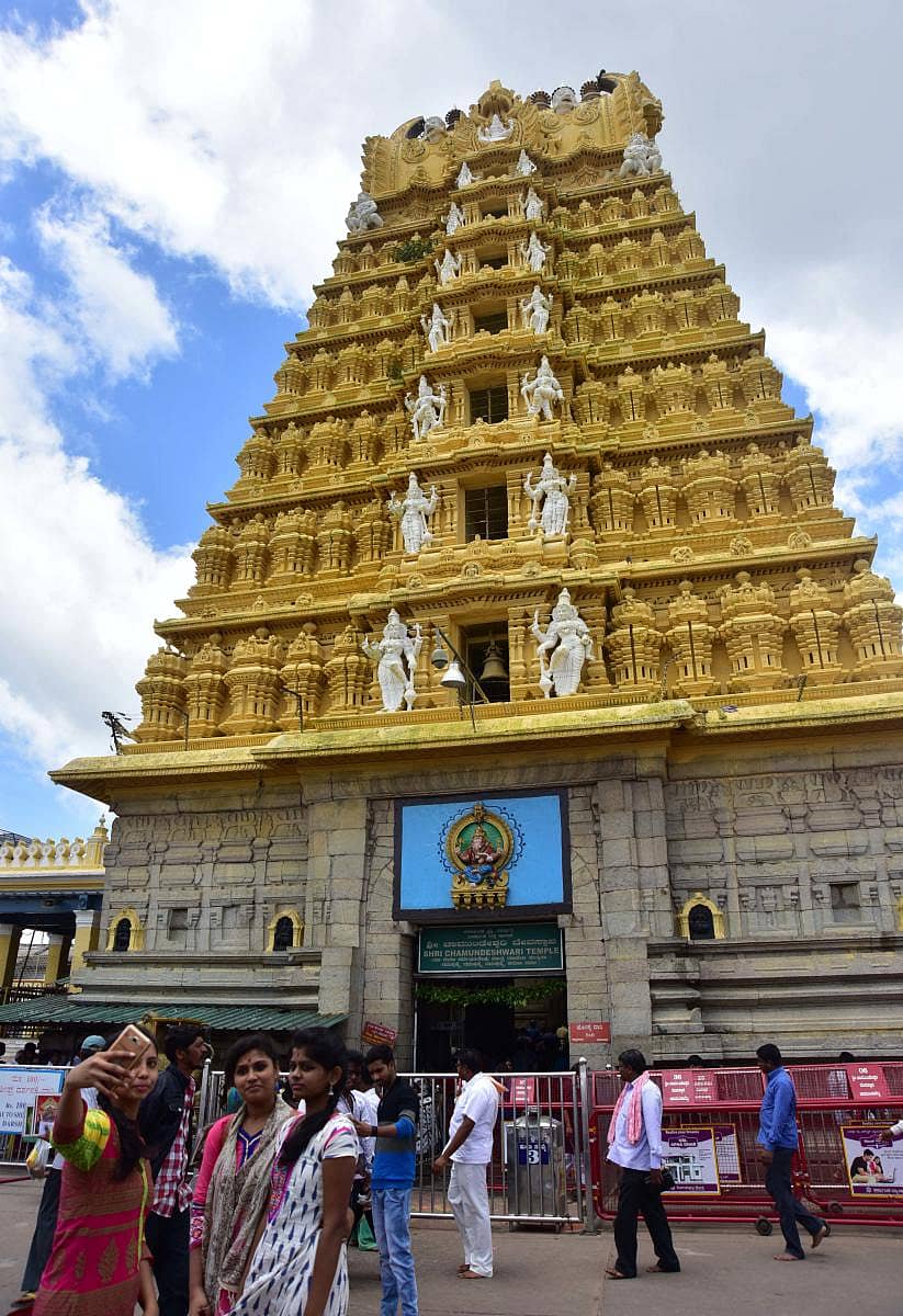 ಚಾಮುಂಡಿಬೆಟ್ಟದ ಚಾಮುಂಡೇಶ್ವರಿ ದೇಗುಲ