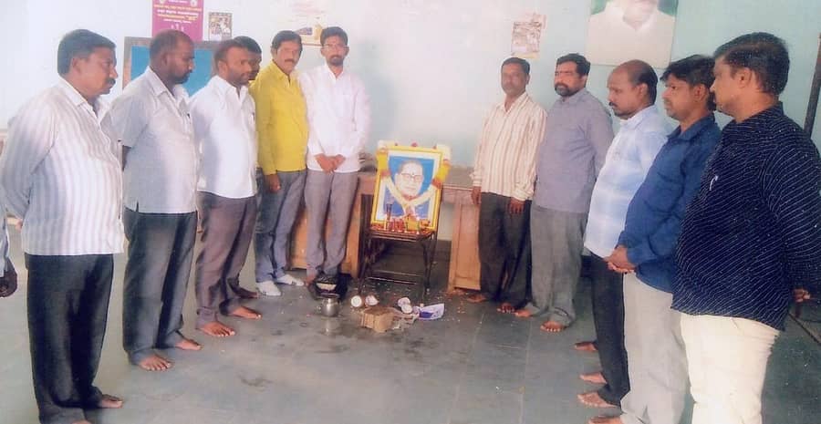 ರಾಯಚೂರಿನಲ್ಲಿ ಗುರುವಾರ ಅಂಬೇಡ್ಕರ್ ಮಹಾ ಪರಿ ನಿರ್ವಾಣ ದಿನವನ್ನು ನವರತ್ನ ಯುವಕ ಸಂಘದಿಂದ ಆಚರಣೆ ಮಾಡಲಾಯಿತು