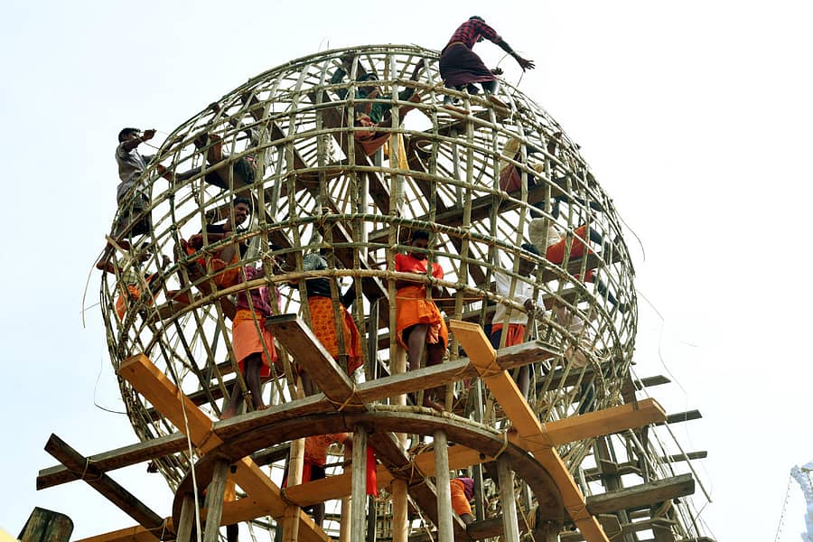 ಕುಕ್ಕೆ ಸುಬ್ರಹ್ಮಣ್ಯ ಜಾತ್ರೋತ್ಸವಕ್ಕೆ ಮಲೆಕುಡಿಯ ನಿವಾಸಿಗಳಿಂದ ಸಿದ್ಧಗೊಳ್ಳುತ್ತಿರುವ ಬ್ರಹ್ಮರಥ ಹಾಗೂ ಪಂಚಮಿ ರಥ.