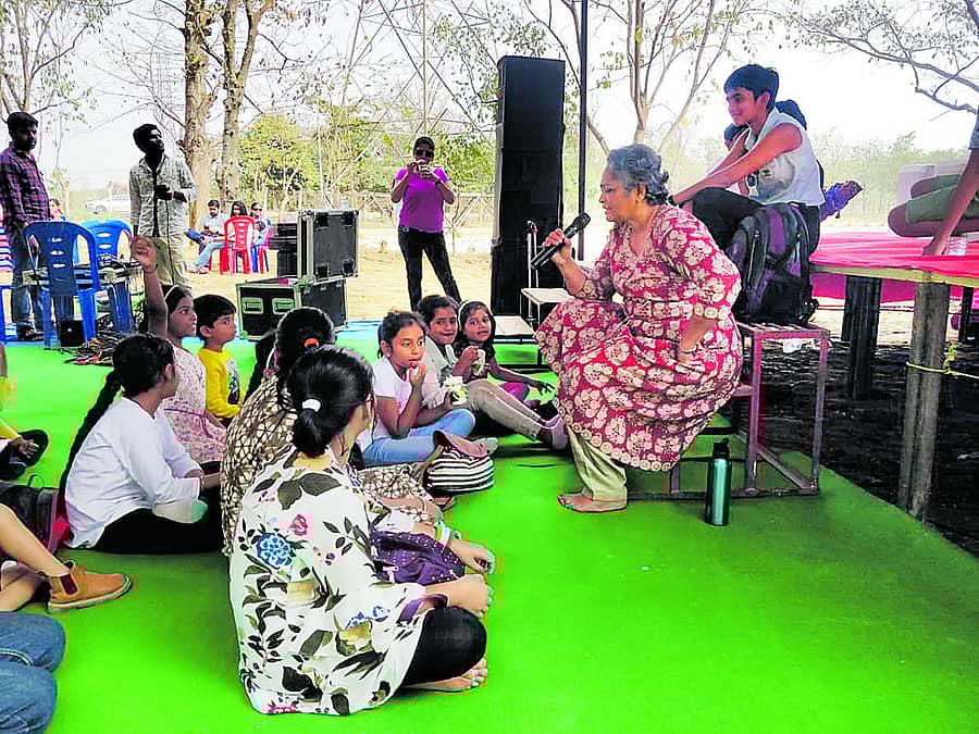 ತಜ್ಞರಿಂದ ಮಕ್ಕಳಿಗೆ ಪರಿಸರದ ಪಾಠ --– ಪ್ರಜಾವಾಣಿ ಚಿತ್ರ