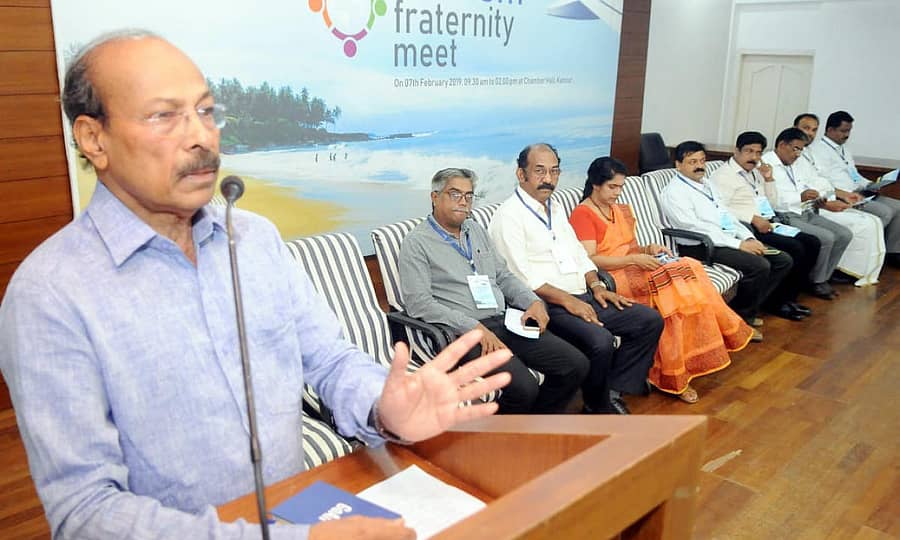 ಕೇರಳದ ಕಣ್ಣೂರಿನ ಉತ್ತರ ಮಲಬಾರ್ ಚೇಂಬರ್ ಆಫ್‌ ಕಾಮಸ್೯ ವತಿಯಿಂದ ಈಚೆಗೆ ನಡೆದ ಮಲಬಾರ್ ಪ್ರವಾಸೋದ್ಯಮ ವಿಚಾರ ಸಂಕಿರಣದಲ್ಲಿ ಕಣ್ಣೂರು ವಿಮಾನ ನಿಲ್ದಾಣದ ಪ್ರಧಾನ ವ್ಯವಸ್ಥಾಪಕ ನಿದೇ೯ಶಕ ವಿ. ತುಳಸೀದಾಸ್ ಮಾತನಾಡಿದರು