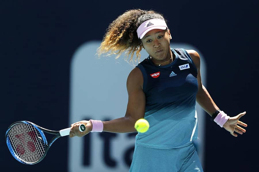 ಜಪಾನ್ನ ನವೊಮಿ ಒಸಾಕ ಚೆಂಡನ್ನು ಹಿಂತಿರುಗಿಸಲು ಪ್ರಯತ್ನಿಸಿದರು –ಎಎಫ್ಪಿ ಚಿತ್ರ