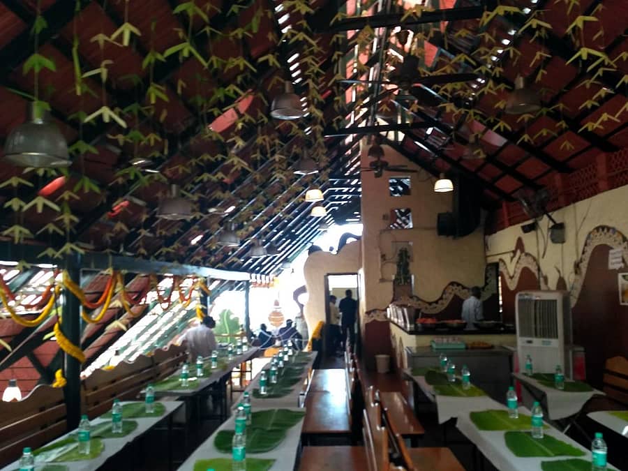 ಹಬ್ಬದೂಟಕ್ಕೆ ಸಜ್ಜಾದ ರೆಸ್ಟೊರೆಂಟ್