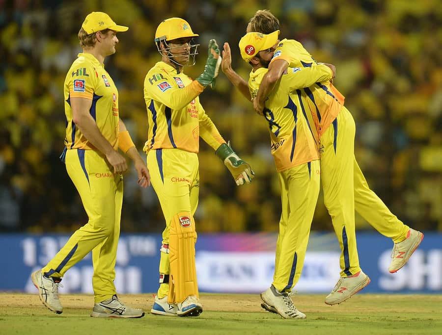 ಕೋಲ್ಕತ್ತ ನೈಟ್ರೈಡರ್ಸ್ ತಂಡದ ಶುಭಮನ್ ಗಿಲ್ ಔಟಾದಾಗ ಚೆನ್ನೈ ಸೂಪರ್ಕಿಂಗ್ಸ್ ತಂಡದ ಆಟಗಾರರು ಸಂಭ್ರಮಿಸಿದರು – ಪಿಟಿಐ ಚಿತ್ರ