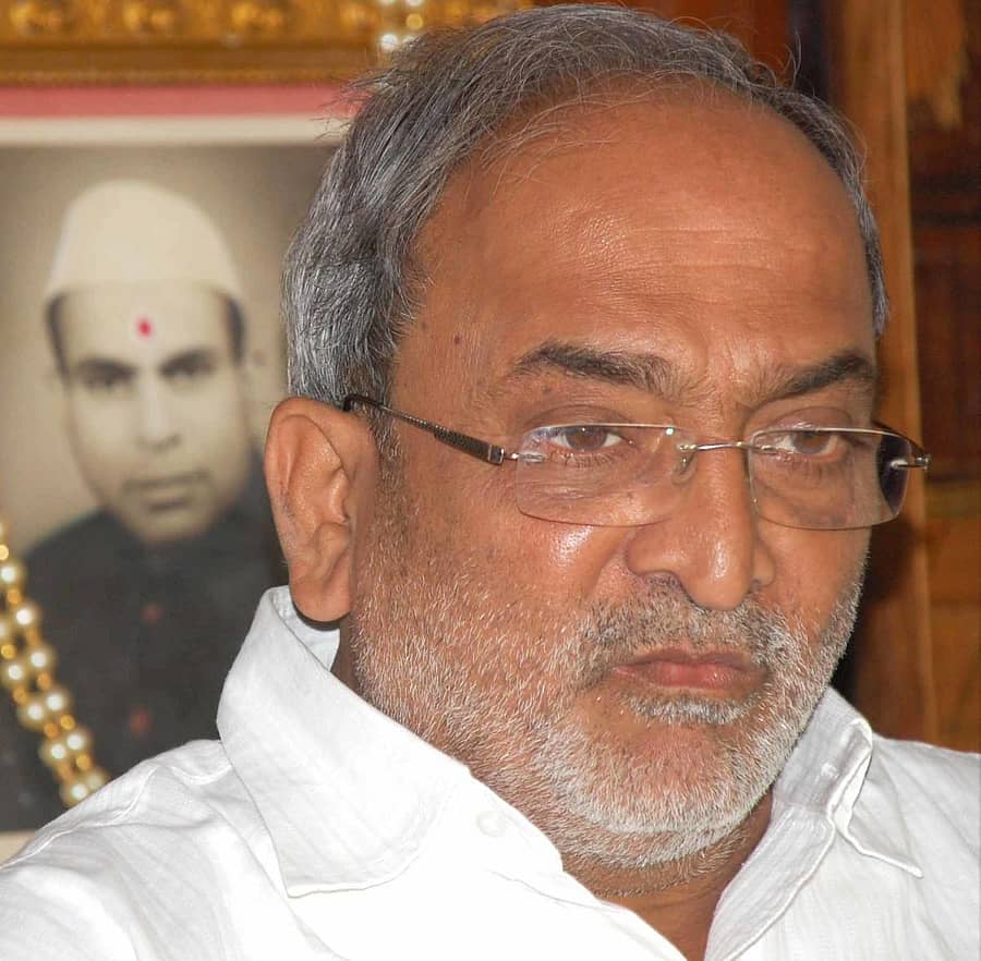 ಡಾ.ಎಂ.ಪಿ.ನಾಡಗೌಡ