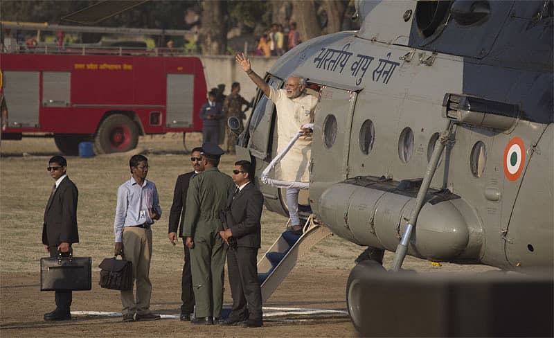 ಹೆಲಿಕಾಪ್ಟರ್ನಿಂದ ಇಳಿಯುತ್ತಿರುವ ಪ್ರಧಾನಿ ಮೋದಿ– ಸಾಂದರ್ಭಿಕ ಚಿತ್ರ