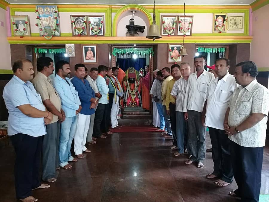 ಕನಕಪುರ ನಗರದ ಎಂ.ಜಿ.ರಸ್ತೆಯಲ್ಲಿರುವ ಬಸವೇಶ್ವರ ದೇವಸ್ಥಾನದಲ್ಲಿ ಜಯಕರ್ನಾಟಕ ಸಂಘಟನೆ ವತಿಯಿಂದ ಪೂಜೆ ಸಲ್ಲಿಸಲಾಯಿತು
