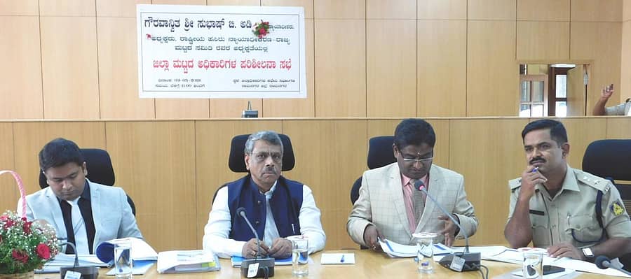 ಪರಿಶೀಲನಾ ಸಭೆಯಲ್ಲಿ ರಾಷ್ಟ್ರೀಯ ಹಸಿರು ನ್ಯಾಯಾಧೀಕರಣದ ರಾಜ್ಯಮಟ್ಟದ ಸಮಿತಿ ಅಧ್ಯಕ್ಷ ಸುಭಾಷ್ ಜಿ ಆಡಿ ಮಾತನಾಡಿದರು