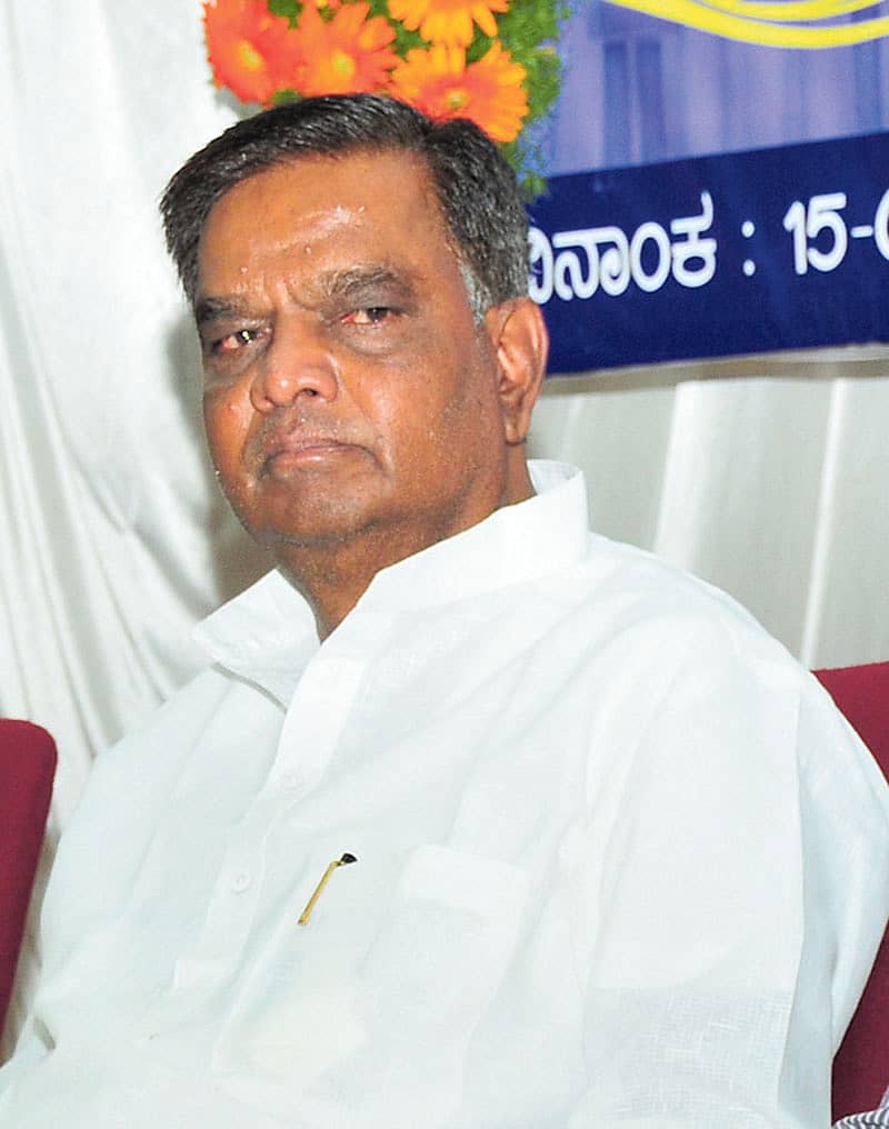 ವಿ.ಶ್ರೀನಿವಾಸ ಪ್ರಸಾದ್