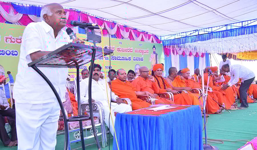 ಕಾರ್ಯಕ್ರಮದಲ್ಲಿ ಎಚ್.ವಿಶ್ವನಾಥ ಮಾತನಾಡಿದರು