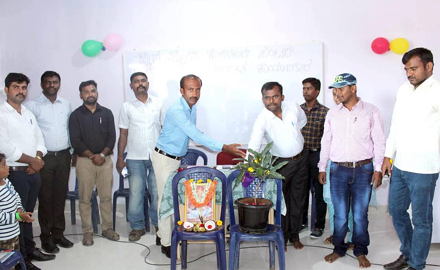 ಕಾರ್ಯಾಗಾರವನ್ನು ಮಧುಗಿರಿ ತಾಲ್ಲೂಕಿನ ತಹಶೀಲ್ದಾರ್ ಎಲ್.ಎಂ.ನಂದೀಶ್ ಉದ್ಘಾಟಿಸಿದರು