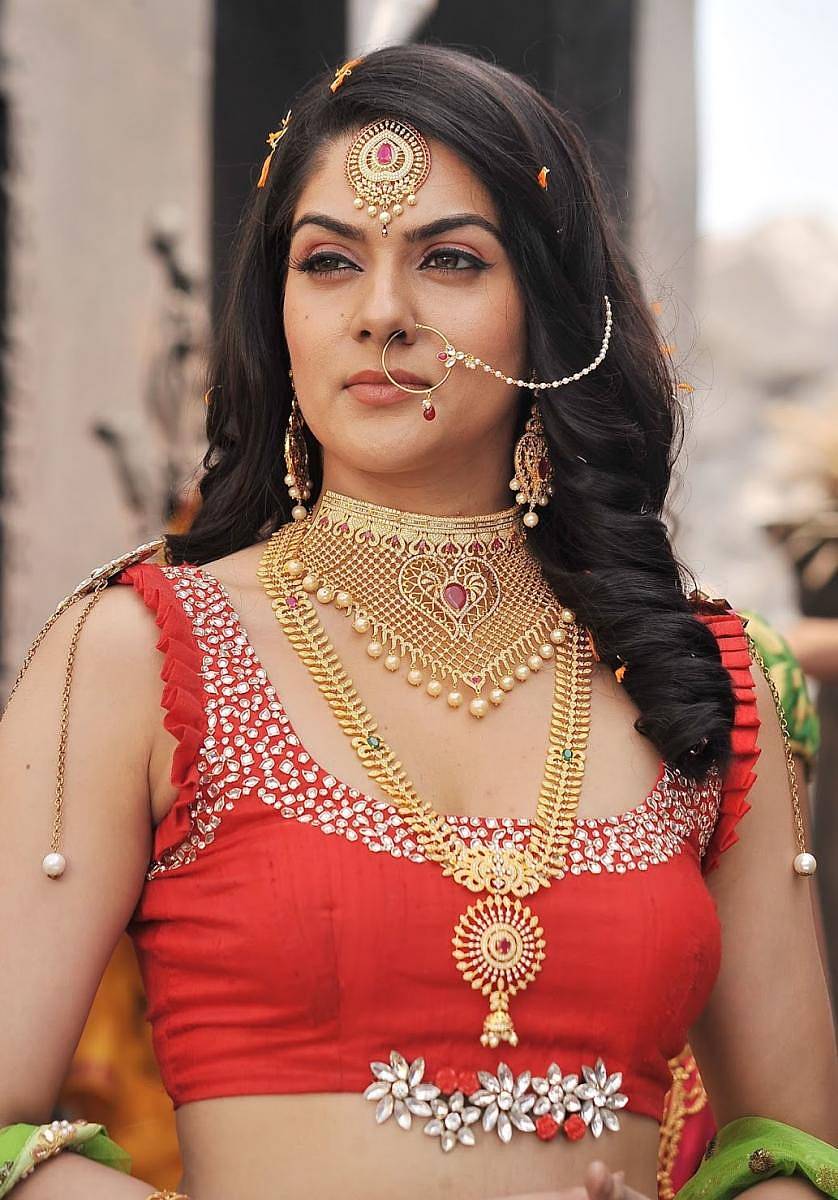 ಸುವರ್ಣ ಸುಂದರಿ ಸಿನಿಮಾದ ದೃಶ್ಯ