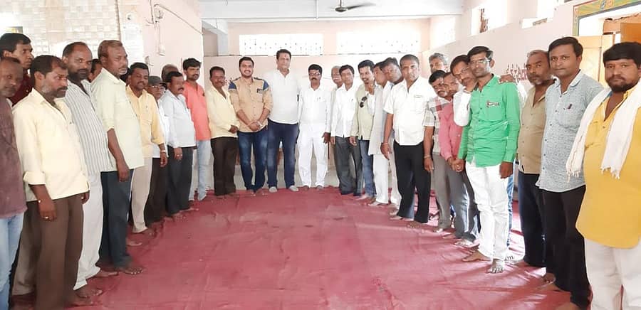 ಕಲಬುರ್ಗಿಯಲ್ಲಿ ನಡೆದ ಹಿಂದೂ ಕಾಟಕ್ ಸಭೆಯಲ್ಲಿ ಸಮಾಜದ ಪ್ರಮುಖರು ಅಧ್ಯಕ್ಷ, ಕಾರ್ಯದರ್ಶಿಯನ್ನು ಆಯ್ಕೆ ಮಾಡಿದರು