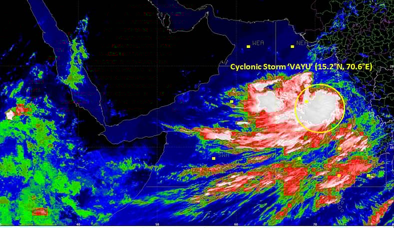 ಚಂಡಮಾರುತ ಕೇಂದ್ರೀಕೃತವಾಗಿರುವ ದೃಶ್ಯ. ಚಿತ್ರ: ಹವಾಮಾನ ಇಲಾಖೆ ಟ್ವೀಟ್