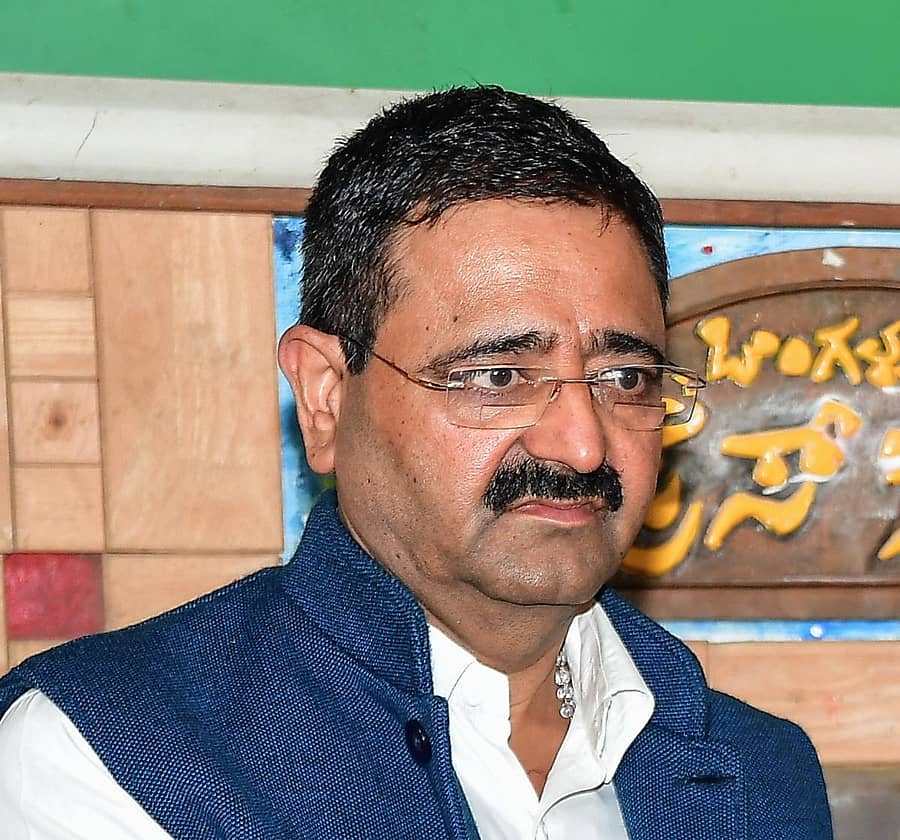 ರಾಘವೇಂದ್ರ ಔರಾದಕರ್