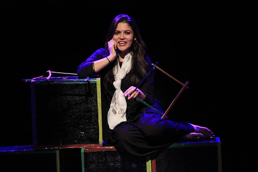 ಸಂಬಂಧಗಳ ಸುತ್ತ ನಾಟಕ