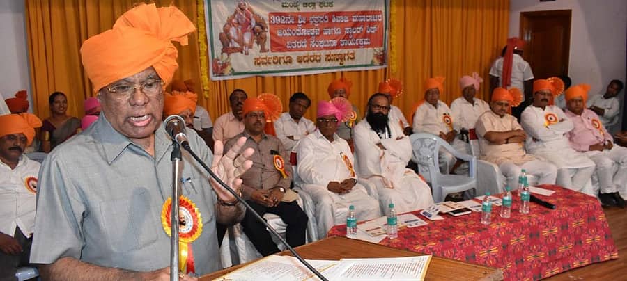 ಗಾಂಧಿಭವನದಲ್ಲಿ ನಡೆದ ಶಿವಾಜಿ ಜಯಂತ್ಯುತ್ಸವದಲ್ಲಿ ಜೆಡಿಎಸ್ ರಾಷ್ಟ್ರೀಯ ಕಾರ್ಯಾಧ್ಯಕ್ಷ ಪಿ.ಜಿ.ಆರ್.ಸಿಂಧ್ಯಾ ಮಾತನಾಡಿದರು