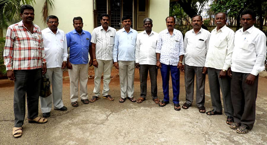 ವಿಜಯಪುರದ ಪ್ರವಾಸಿ ಮಂದಿರದಲ್ಲಿ ಮಹರ್ಷಿ ಮಾತಂಗ ಜನ ಸೇವಾ ಟ್ರಸ್ಟ್ನ ಪೂರ್ವಭಾವಿ ಸಭೆಯಲ್ಲಿ ಭಾಗವಹಿಸಿದ್ದ ಮುಖಂಡರು