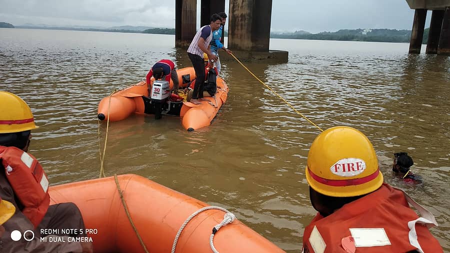 ಮಂಗಳೂರಿನಲ್ಲಿ ಹುಡುಕಾಟ