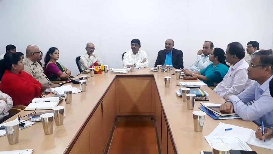 ಡಿ.ಕೆ.ಸುರೇಶ್ ಮಾತನಾಡಿದರು. ಬಿಬಿಎಂಪಿ ಸದಸ್ಯರಾದ ಜಿ.ಡಿ.ತೇಜಸ್ವೀನಿ ಸೀತಾರಾಮಯ್ಯ, ಮಮತಾ ವಾಸುದೇವ್, ಮುಖ್ಯ ಎಂಜಿನಿಯರ್ ವಿಜಯ್ಕುಮಾರ್, ಜಂಟಿ ಆಯುಕ್ತ ಎಚ್.ಬಾಲಶೇಖರ್ ಇದ್ದಾರೆ