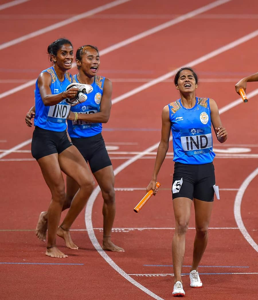 ಎಂ.ಆರ್.ಪೂವಮ್ಮ (ಎಡ) ಮತ್ತು ಹಿಮಾ ದಾಸ್ –ಪಿಟಿಐ ಚಿತ್ರ