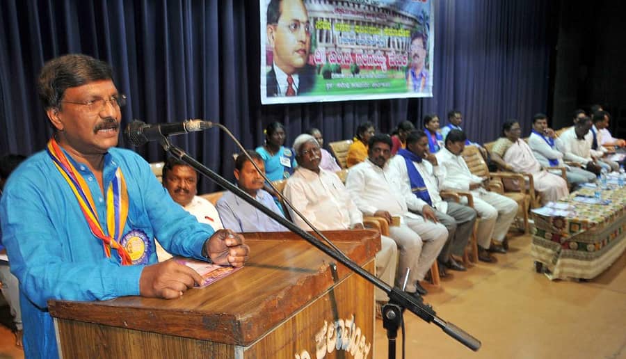 ಚಿಕ್ಕಮಗಳೂರಿನಲ್ಲಿ ಬುಧವಾರ ಏರ್ಪಡಿಸಿದ್ದ ‘ಸರ್ವಜನರ– ಸಂವಿಧಾನ ಸಮಾವೇಶ’ದ ಉದ್ಘಾಟನಾ ಸಮಾರಂಭದಲ್ಲಿ ಮಾವಳ್ಳಿ ಶಂಕರ್ ಮಾತನಾಡಿದರು.