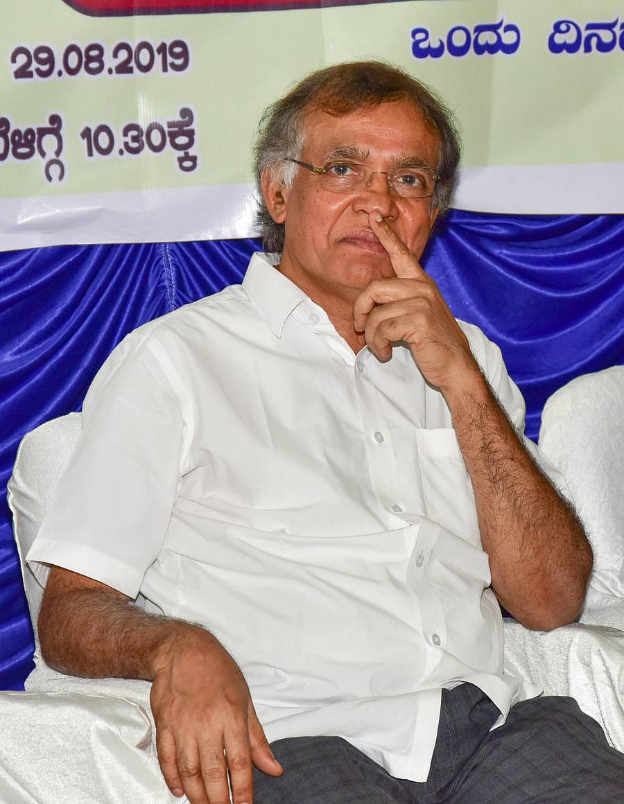 ಬೆಂಗಳೂರು ವಿಶ್ವವಿದ್ಯಾಲಯದ ಕುಲಪತಿ ಪ್ರೊ.ಕೆ.ಆರ್.ವೇಣುಗೋಪಾಲ್