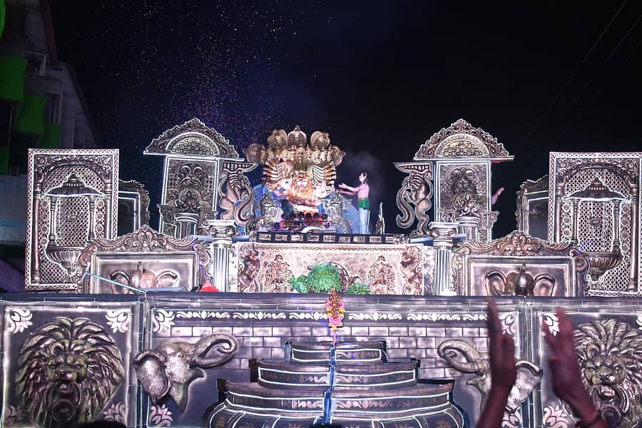 ಶೋಭಾಯಾತ್ರೆಯಲ್ಲಿ ಕಂಚಿ ಕಾಮಾಕ್ಷಿಯಮ್ಮ ಮಂಟಪ