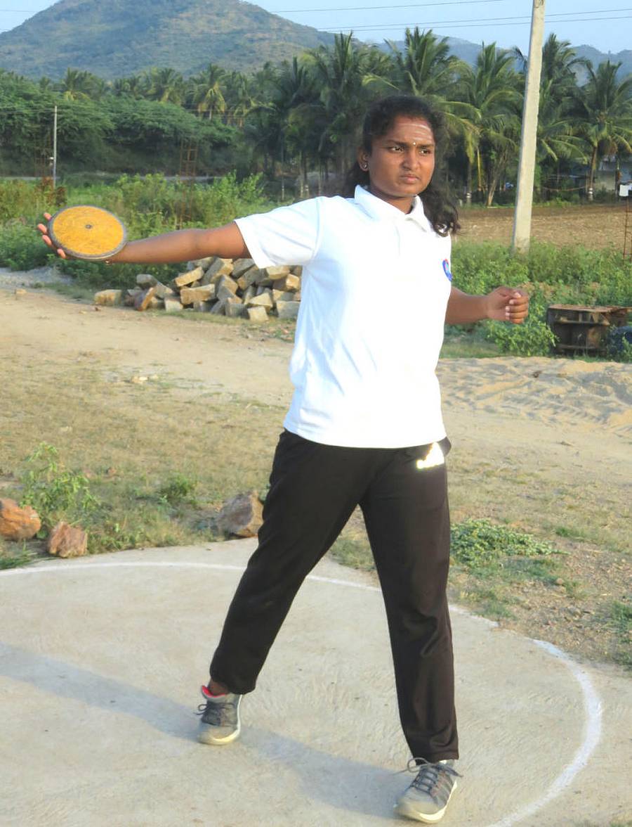 ಅಭ್ಯಾಸ ನಿರತ ಸಂಚಿತಾ