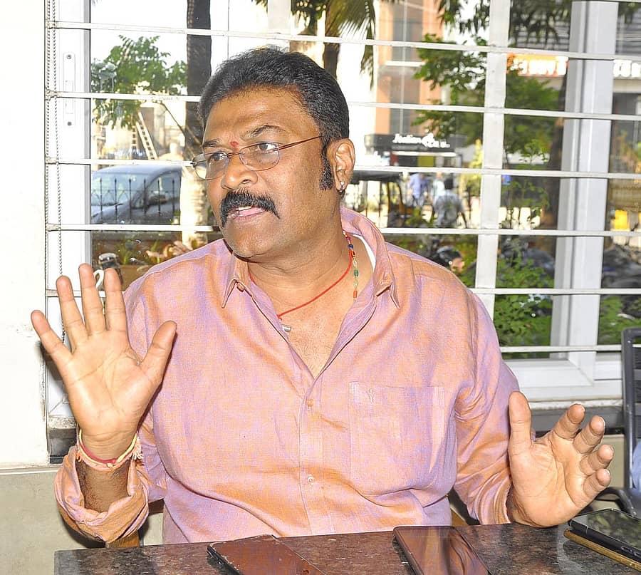 ಆನಂದ್‌ ಸಿಂಗ್‌