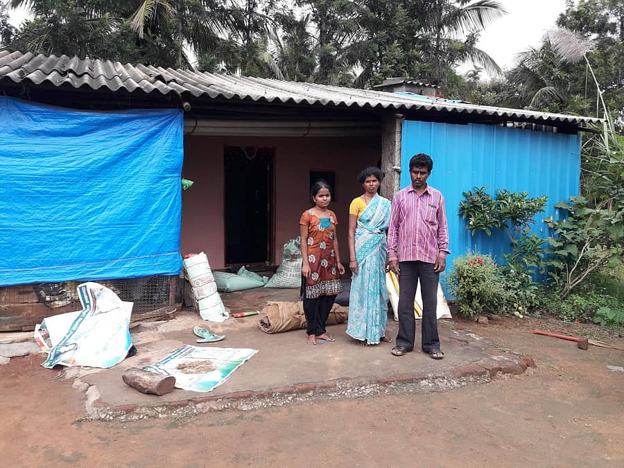 ಶೌಚಾಲಯ ಹಾಗೂ ವಿದ್ಯುತ್ ವಂಚಿತರಾಗಿ ಜೀವನ ಸಾಗಿಸುತ್ತಿರುವ ಚಿಕ್ಕತೊಟ್ಲುಕೆರೆ ರಾಮಸ್ವಾಮಿ ಕುಟುಂಬ