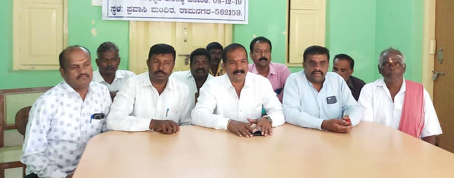 ಸೋಮವಾರ ಸುದ್ದಿಗೋಷ್ಠಿಯಲ್ಲಿ ರೈಡ್ ನಾಗರಾಜ್ ಮಾತನಾಡಿದರು