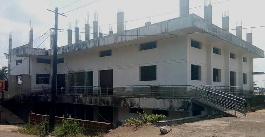 ನಿರ್ಮಾಣಗೊಂಡರೂ ಬಳಕೆಗೆ ಸಿಗದ ಎಪಿಎಂಸಿ ಆವರಣದ ಗೋದಾಮು ಸಮುಚ್ಚಯ