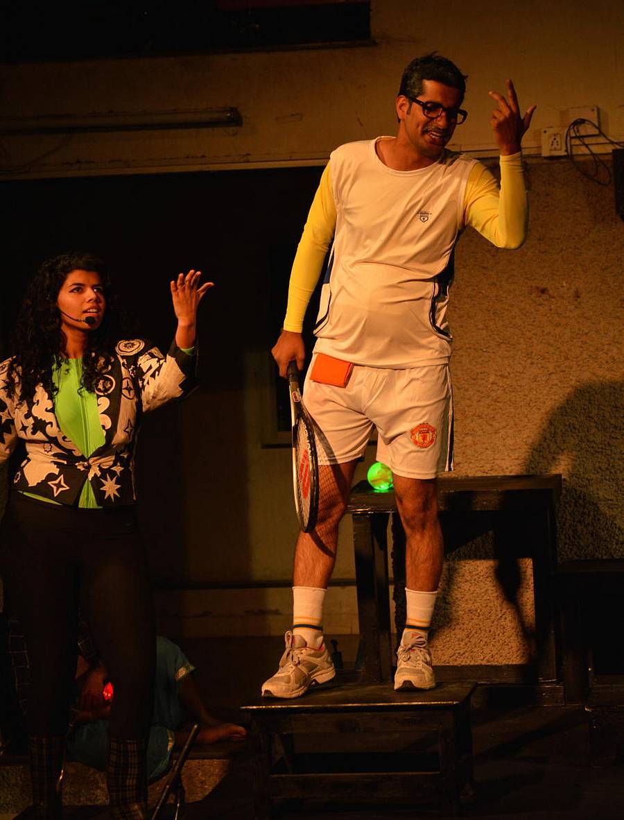 ‘ಬಿನ್‌ ಕಾಮಾಚ್ಯಾ ಸಂವಾದ’ ನಾಟಕದ ಒಂದು ದೃಶ್ಯ