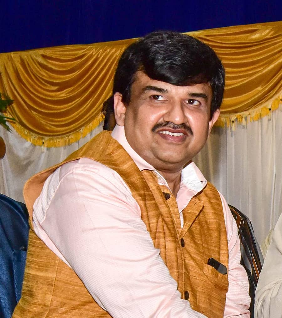 ಡಾ.ಗಿರಿಧರ ಕಜೆ