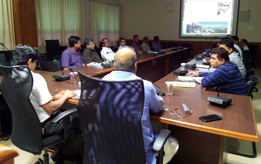 ಮಂಗಳವಾರ ಜಿಲ್ಲಾಧಿಕಾರಿ ಕಚೇರಿಯಲ್ಲಿ ಮರೀನಾ ಯೋಜನೆ ಅನುಷ್ಠಾನ ಸಭೆ ನಡೆಯಿತು.