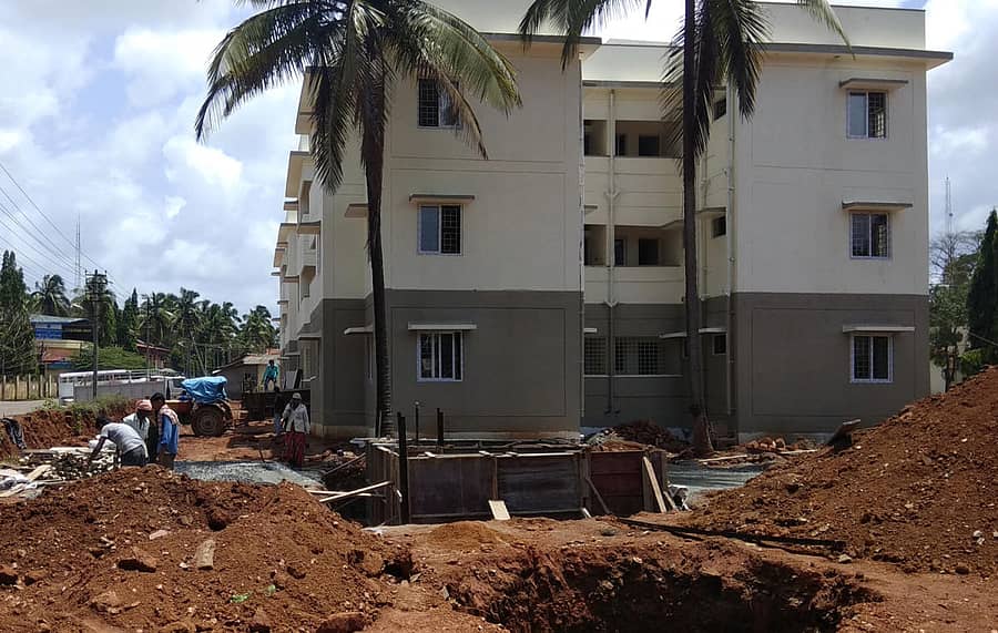 ಶಿರಸಿಯಲ್ಲಿ ನಿರ್ಮಾಣಗೊಳ್ಳುತ್ತಿರುವ ವಸತಿ ಗೃಹ