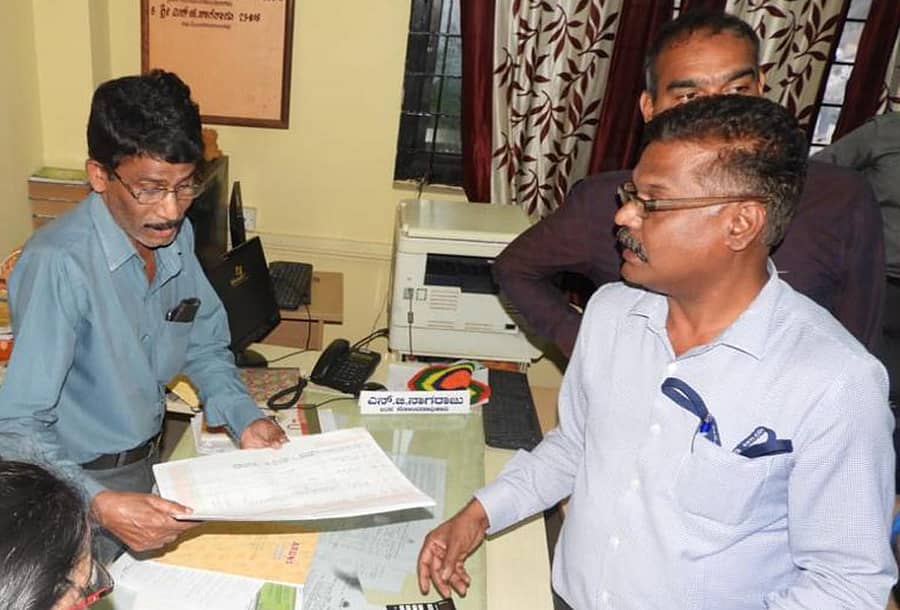 ಚನ್ನರಾಯಪಟ್ಟಣದಲ್ಲಿ ಭ್ರಷ್ಟಾಚಾರ ನಿಗ್ರಹ ದಳದ ಅಧಿಕಾರಿಗಳು ಉಪ ನೋಂದಣಾಧಿಕಾರಿ ಕಚೇರಿ ಮೇಲೆ ದಾಳಿ ಮಾಡಿದರು