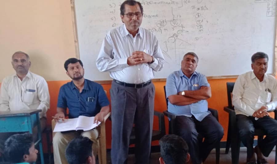 ಕಮಲನಗರದಲ್ಲಿ ಒಂದು ದಿನದ ತರಬೇತಿ ಕಾರ್ಯಾಗಾರದಲ್ಲಿ ಜಿಲ್ಲಾ ಶಿಕ್ಷಣಾಧಿಕಾರಿ ಶಿವಕುಮಾರ ಸ್ವಾಮಿ ಉದ್ಘಾಟಿಸಿ ಮಾತನಾಡಿದರು