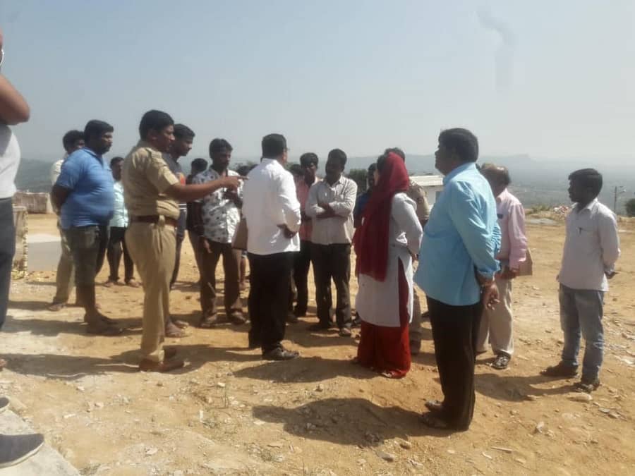 ಯೇಸು ಪ್ರತಿಮೆ ನಿರ್ಮಾಣದ ಸ್ಥಳವನ್ನು ಅಧಿಕಾರಿಗಳ ತಂಡ ಪರಿಶೀಲಿಸಿತು