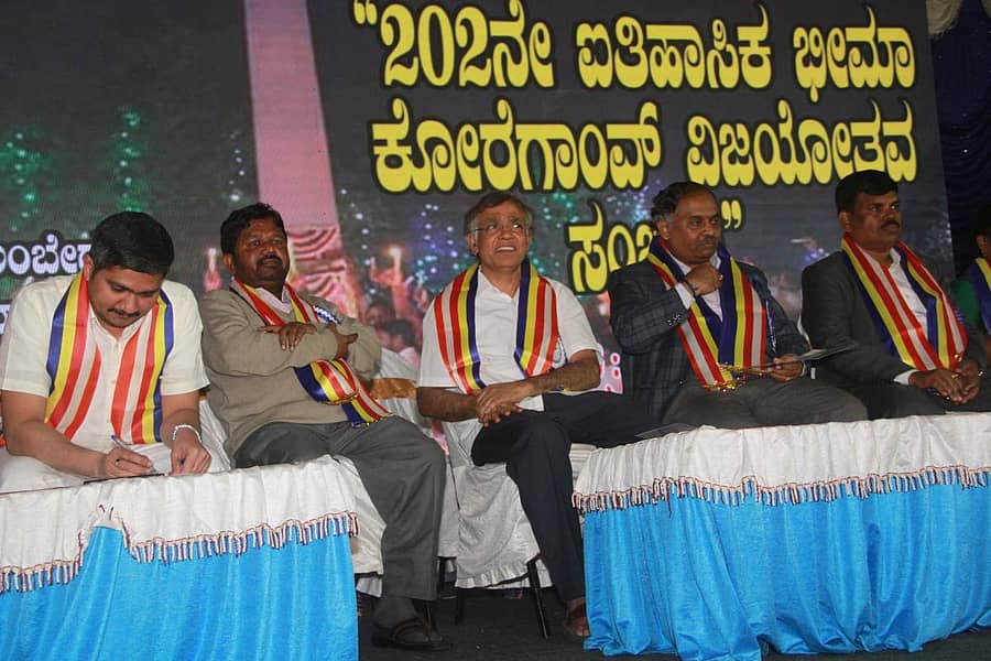 ಕಾರ್ಯಕ್ರಮದಲ್ಲಿ ವಿಚಾರವಾದಿ ಡಾ.ಶಿವಕುಮಾರ್, ಕವಿ ಸಿದ್ಧಲಿಂಗಯ್ಯ, ಪ್ರೊ.ಕೆ.ಆರ್.ವೇಣುಗೋಪಾಲ್, ಕುಲಸಚಿವರಾದ ಪ್ರೊ.ಬಿ.ಕೆ.ರವಿ ಹಾಗೂ ಸಿ.ಶಿವರಾಜ್ ಉಪಸ್ಥಿತರಿದ್ದರು