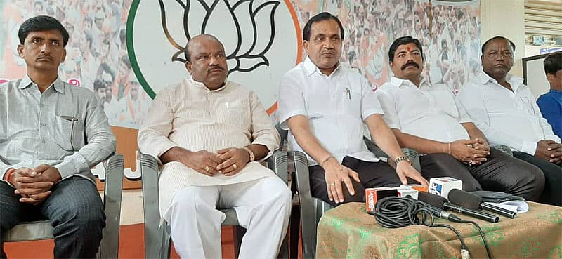 ಮಾಧ್ಯಮಗೋಷ್ಠಿಯಲ್ಲಿ ಬಿಜೆಪಿ ಸಂಸದ ಭಗವಂತ ಖೂಬಾ– ಪ್ರಜಾವಾಣಿ ಚಿತ್ರ