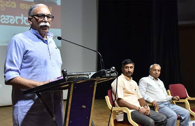 ಆರ್ಎಸ್ಎಸ್ ಅಖಿಲ ಭಾರತ ಪ್ರಚಾರ ಪ್ರಮುಕ ಅರುಣಕುಮಾರ್ ಮಾತನಾಡಿದರು–ಪ್ರಜಾವಾಣಿ ಚಿತ್ರ