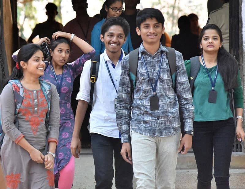 ವಿದ್ಯಾರ್ಥಿಗಳು