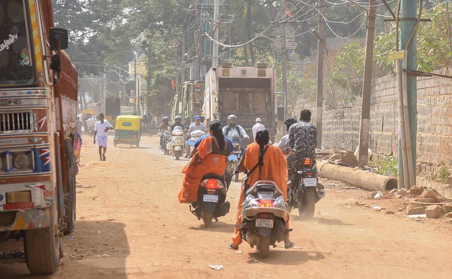 ಯಶವಂತಪುರ ವಾರ್ಡ್ ವ್ಯಾಪ್ತಿ ಬಿ.ಕೆ.ನಗರದ ರಸ್ತೆ ದೂಳುಮಯವಾಗಿರುವುದು – ಪ್ರಜಾವಾಣಿ ಚಿತ್ರ/ಅನೂಪ್ ರಾಘ್ ಟಿ.