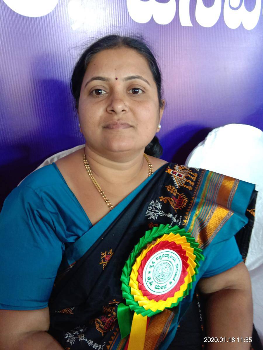 ಅನುರಾಧಾ ಅಮ್ಮಿನಬಾವಿ, ಧಾರವಾಡ