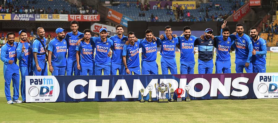 ಪ್ರಶಸ್ತಿಯೊಂದಿಗೆ ಟೀಂ ಇಂಡಿಯಾ ಆಟಗಾರರು