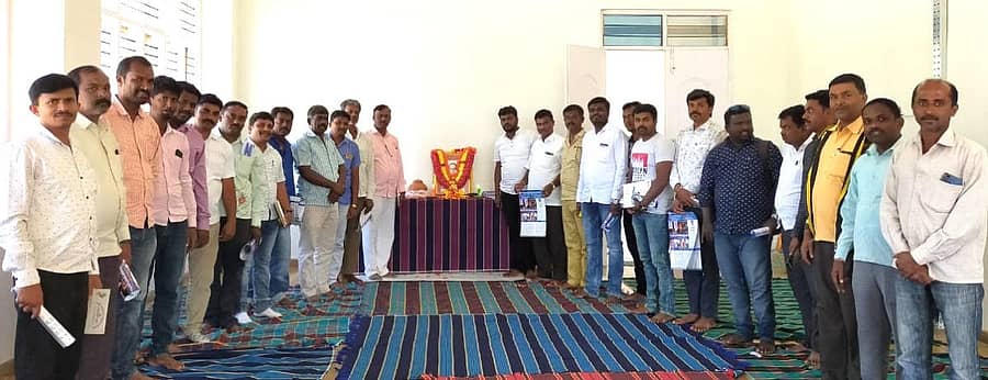 ಸಂವಿಧಾನ ದಿನಾಚರಣೆಯಲ್ಲಿ ದಲಿತ ಸಂಘಟನೆಗಳ ಮುಖಂಡರು ಪಾಲ್ಗೊಂಡಿದ್ದರು