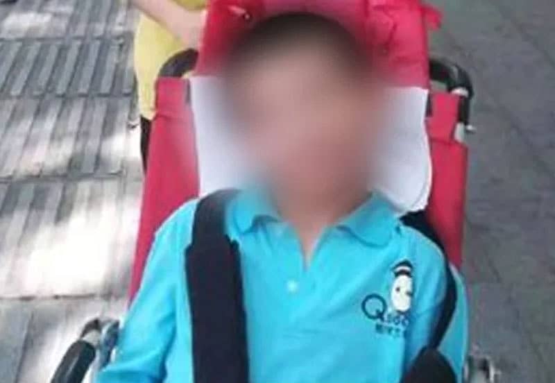 ಕೊರೊನಾ ವೈರಸ್ ಸೋಂಕಿನಿಂದ ತಂದೆ ಆಸ್ಪತ್ರೆ ಸೇರಿದ್ದಕ್ಕೆ ಕುಳಿತಲ್ಲಿಯೇ ಪ್ರಾಣಬಿಟ್ಟ ಚೀನಾದ ಅಂಗವಿಕಲ ಪುತ್ರ