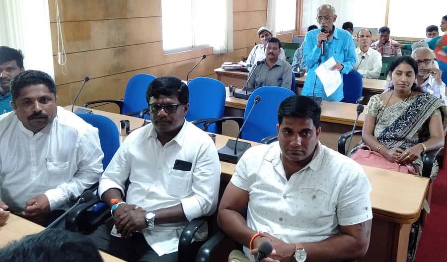 ಶಿರಸಿ ನಗರಸಭೆಯ ಬಜೆಟ್ ಪೂರ್ವಭಾವಿ ಸಭೆಯಲ್ಲಿ ಜಿ.ಜಿ.ಹೆಗಡೆ ಕಡೆಕೋಡಿ ಮಾತನಾಡಿದರು